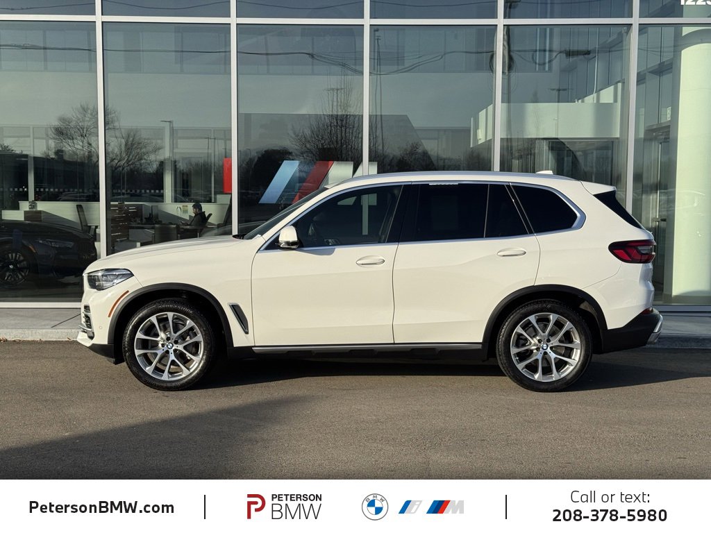 Used 2022 BMW X5 xDrive40i w/ Luxury Seating Package image 3