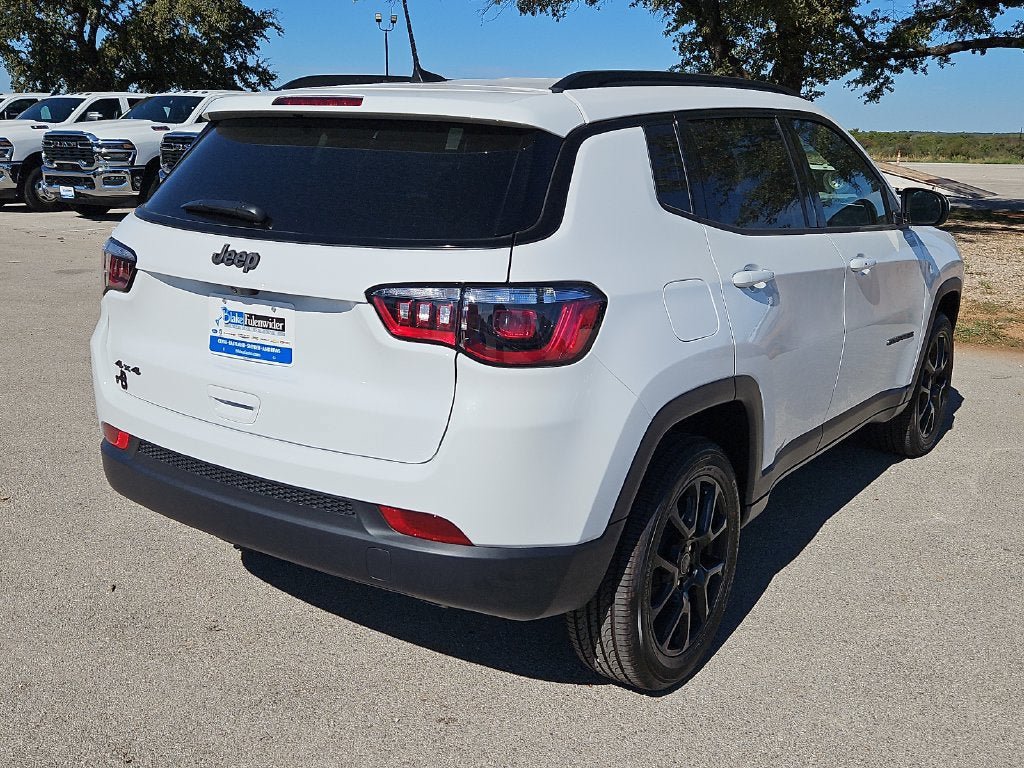 New 2027 Jeep Compass Latitude AWD/4WD image 7