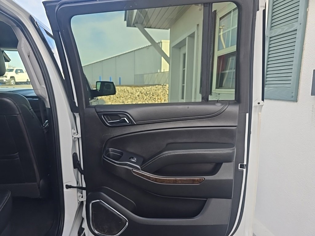Used 2019 Chevrolet Suburban LT image 21