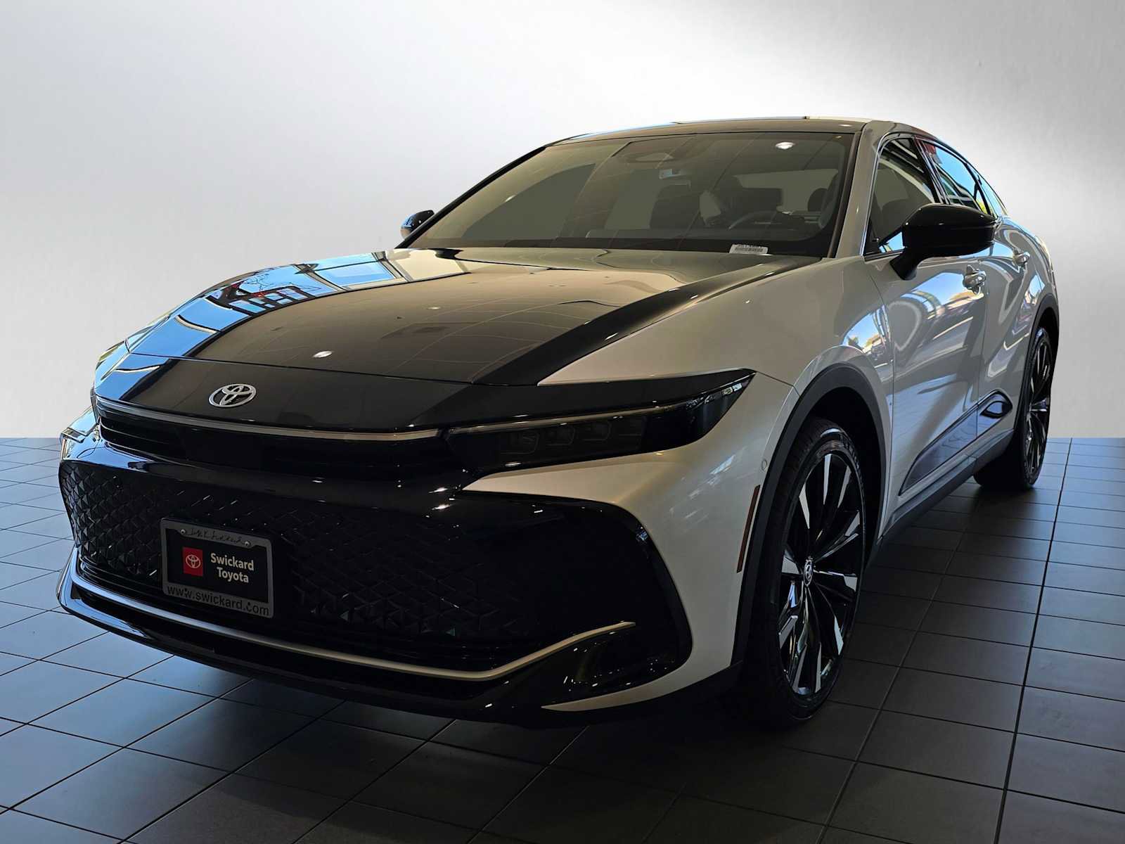 New 2026 Toyota Crown Platinum image 7