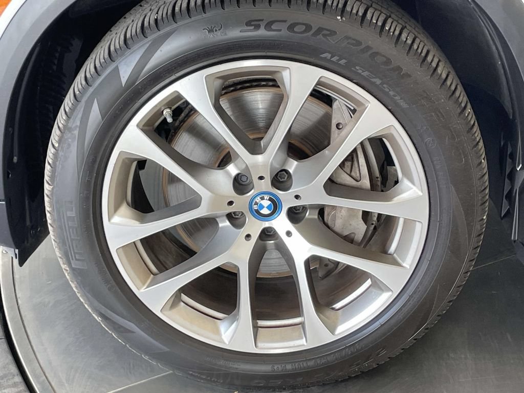 Used 2022 BMW X5 xDrive45e w/ Luxury Seating Package AWD/4WD image 11