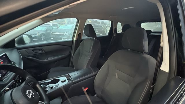 Used 2024 Nissan Rogue S image 30
