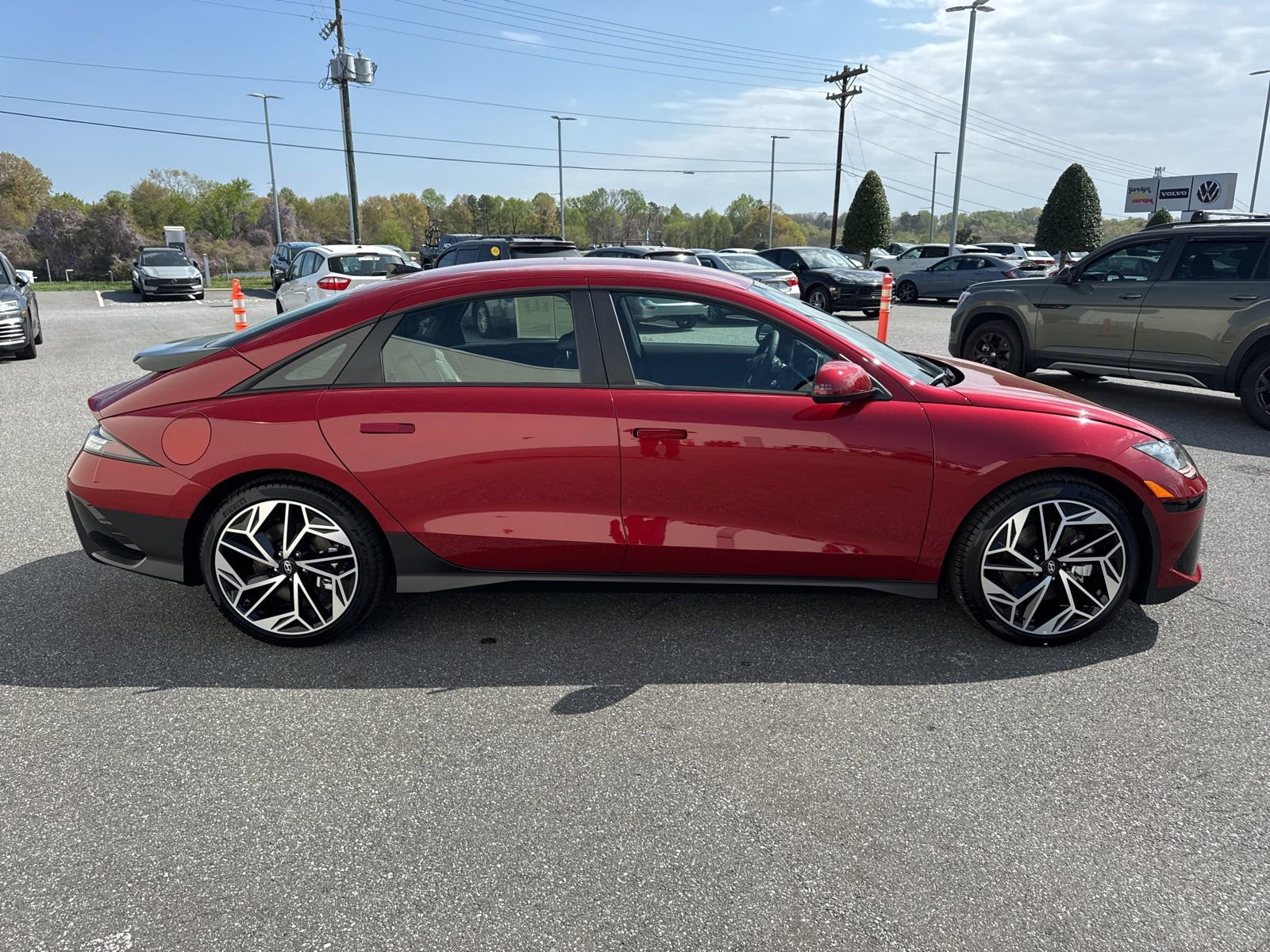 Used 2025 Hyundai Ioniq 6 SEL AWD/4WD image 8