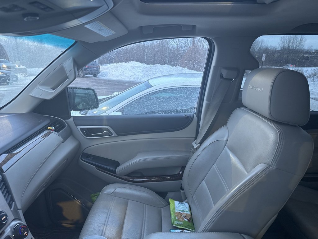 Used 2015 GMC Yukon XL Denali w/ Open Road Package image 18