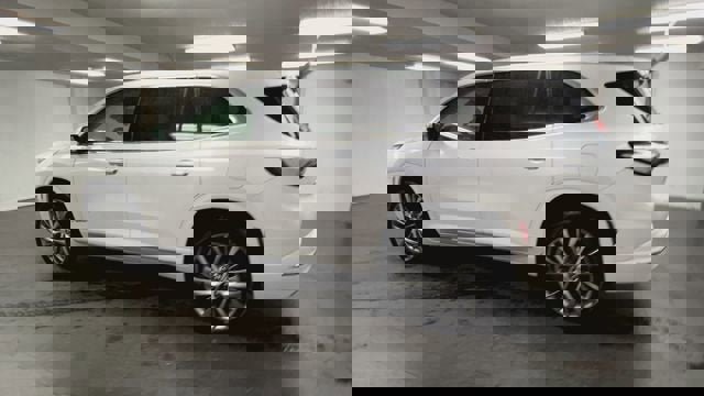 Certified 2025 Buick Enclave Avenir w/ Super Cruise Package image 6