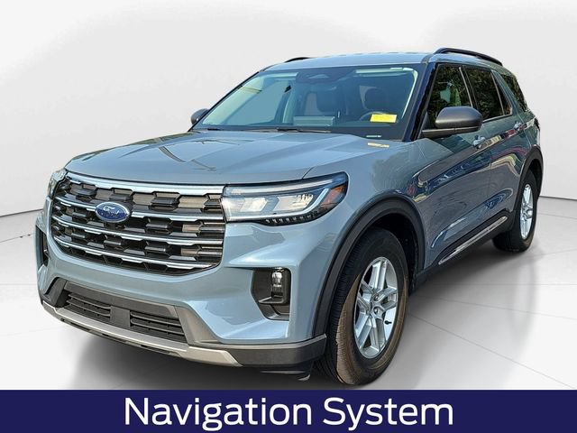 Certified 2025 Ford Explorer Active w/ Active Comfort Package RWD image 9