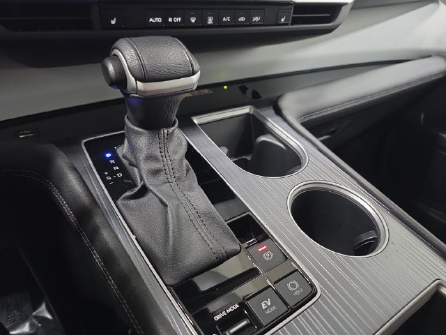 Certified 2025 Toyota Sienna XLE FWD image 20