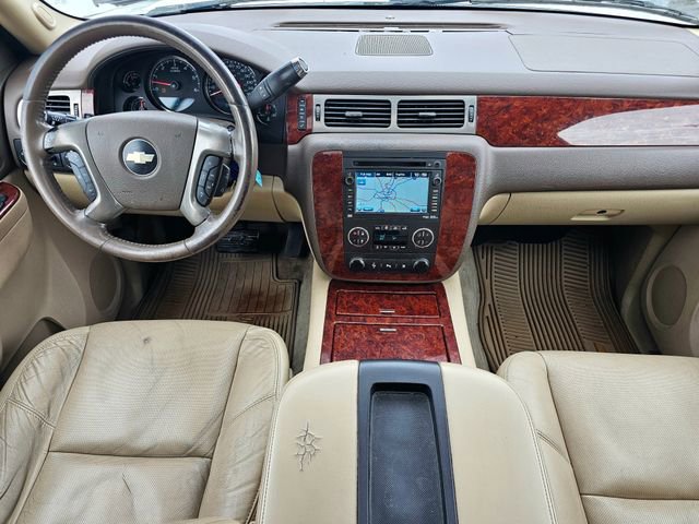 Used 2010 Chevrolet Suburban LTZ image 28