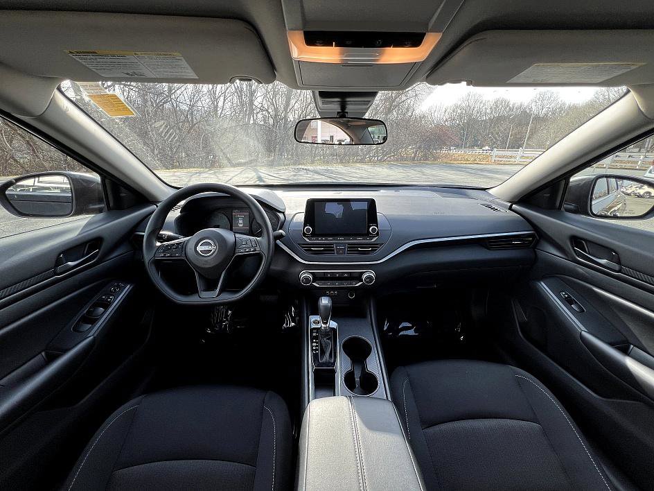 Certified 2025 Nissan Altima 2.5 S image 17