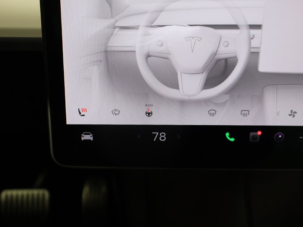 Used 2022 Tesla Model Y Long Range image 42
