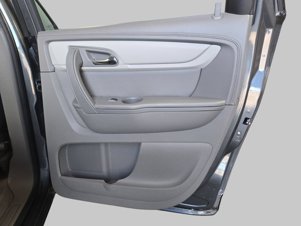 Used 2013 Chevrolet Traverse LS FWD image 13