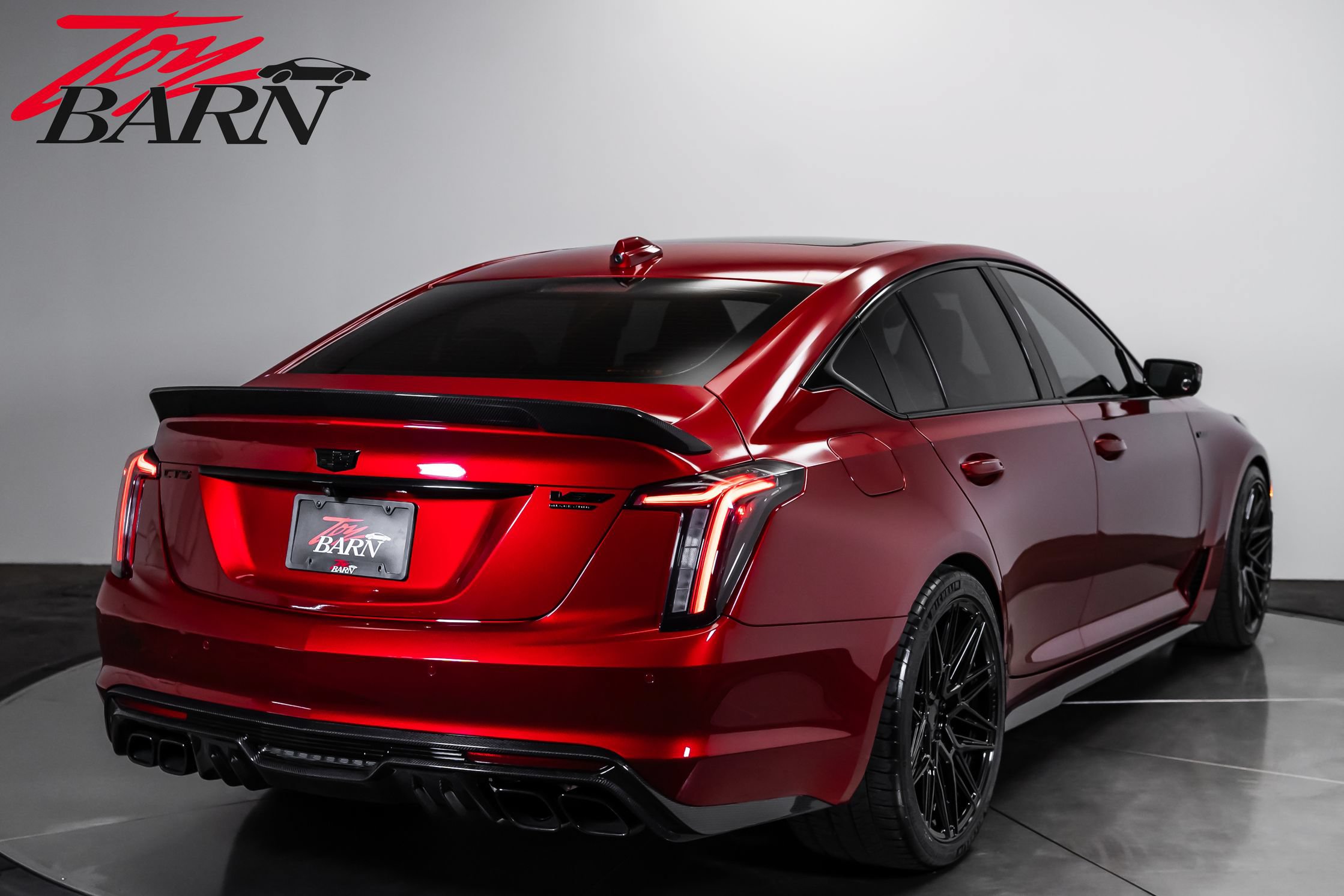 Used 2023 Cadillac CT5 V Blackwing w/ Carbon Fiber Package 2 RWD image 5