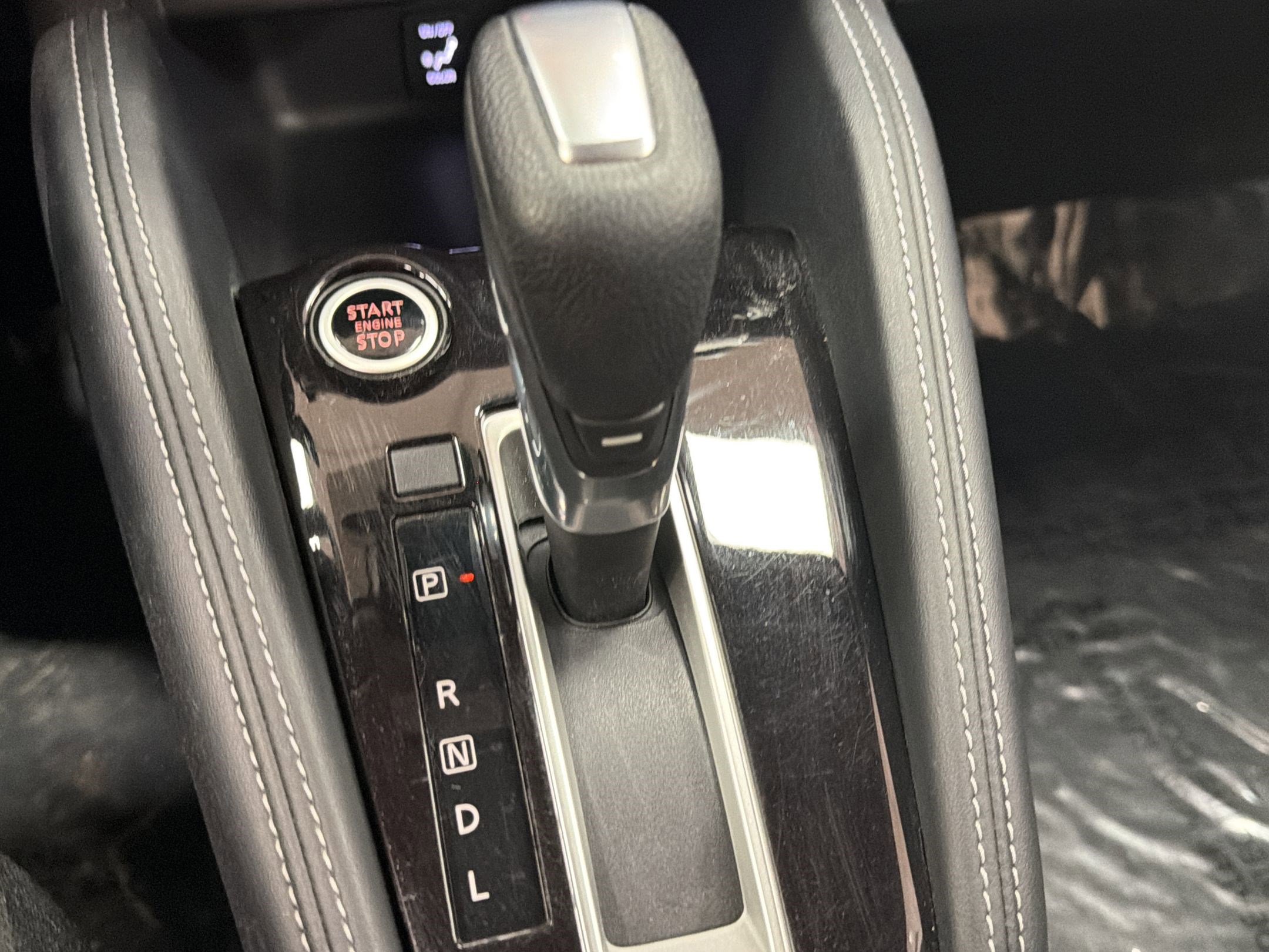 Used 2020 Nissan Kicks SR w/ Exterior Package image 15