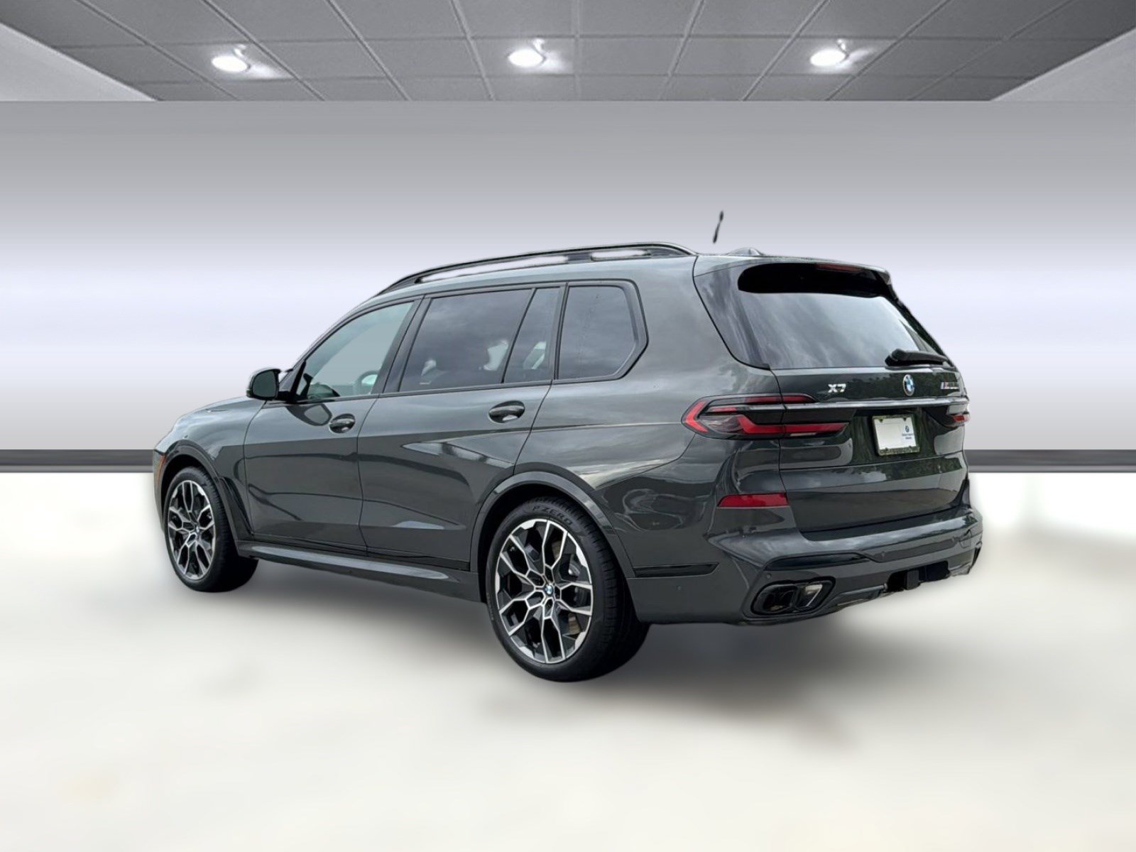 New 2027 BMW X7 M60i AWD/4WD image 3