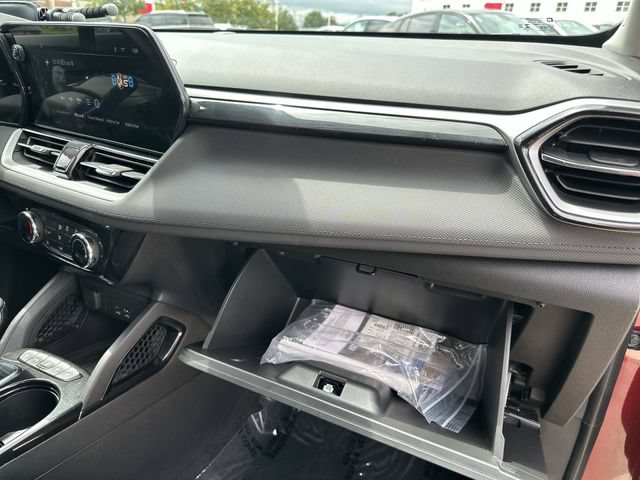 Certified 2024 Chevrolet TrailBlazer LT w/ LT Cold Weather Package FWD image 30