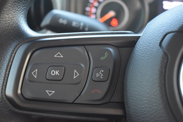 Used 2025 Jeep Gladiator Sport image 18