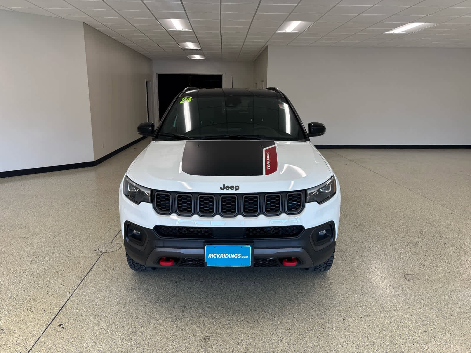 Used 2024 Jeep Compass Trailhawk w/ Trailhawk Elite Group image 11