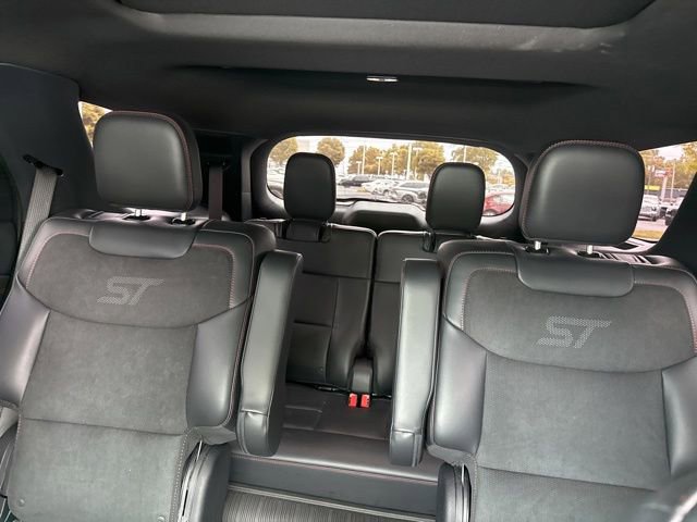 Used 2025 Ford Explorer ST AWD/4WD image 14