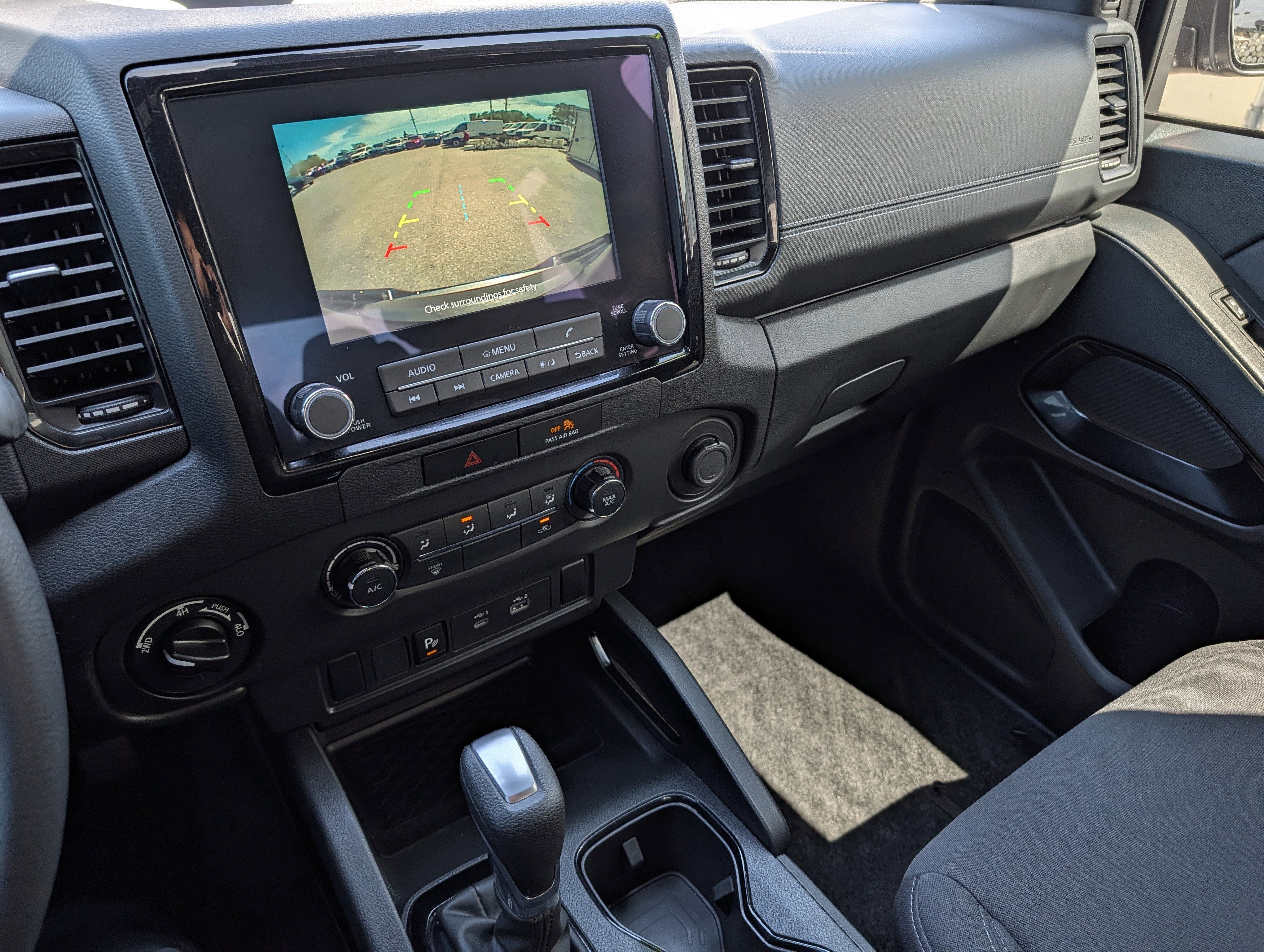 Used 2023 Nissan Frontier SV w/ Midnight Edition Package image 30