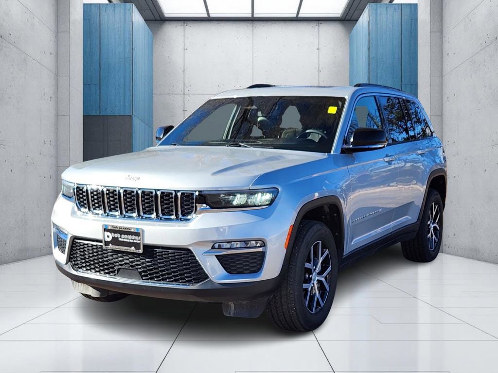 Used 2024 Jeep Grand Cherokee Limited image 22