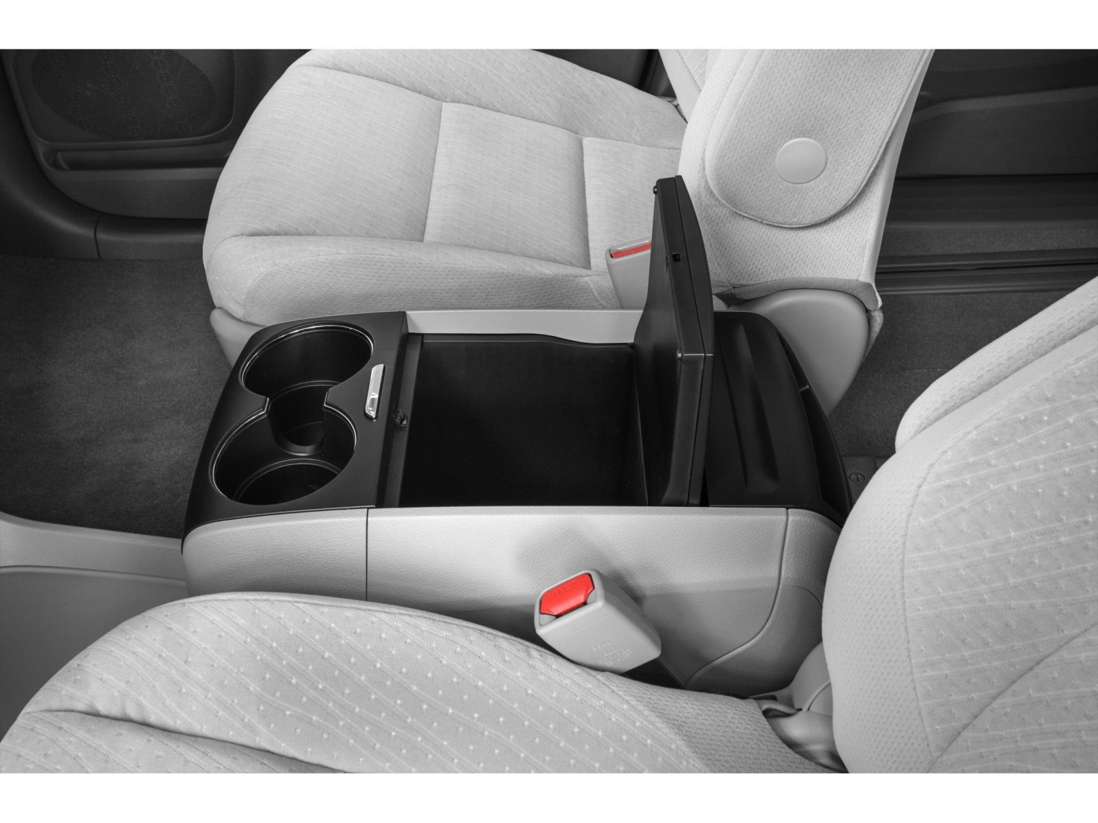 Used 2015 Toyota Sienna LE AWD/4WD image 9