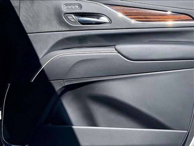 Used 2023 Cadillac Escalade Premium Luxury RWD image 19