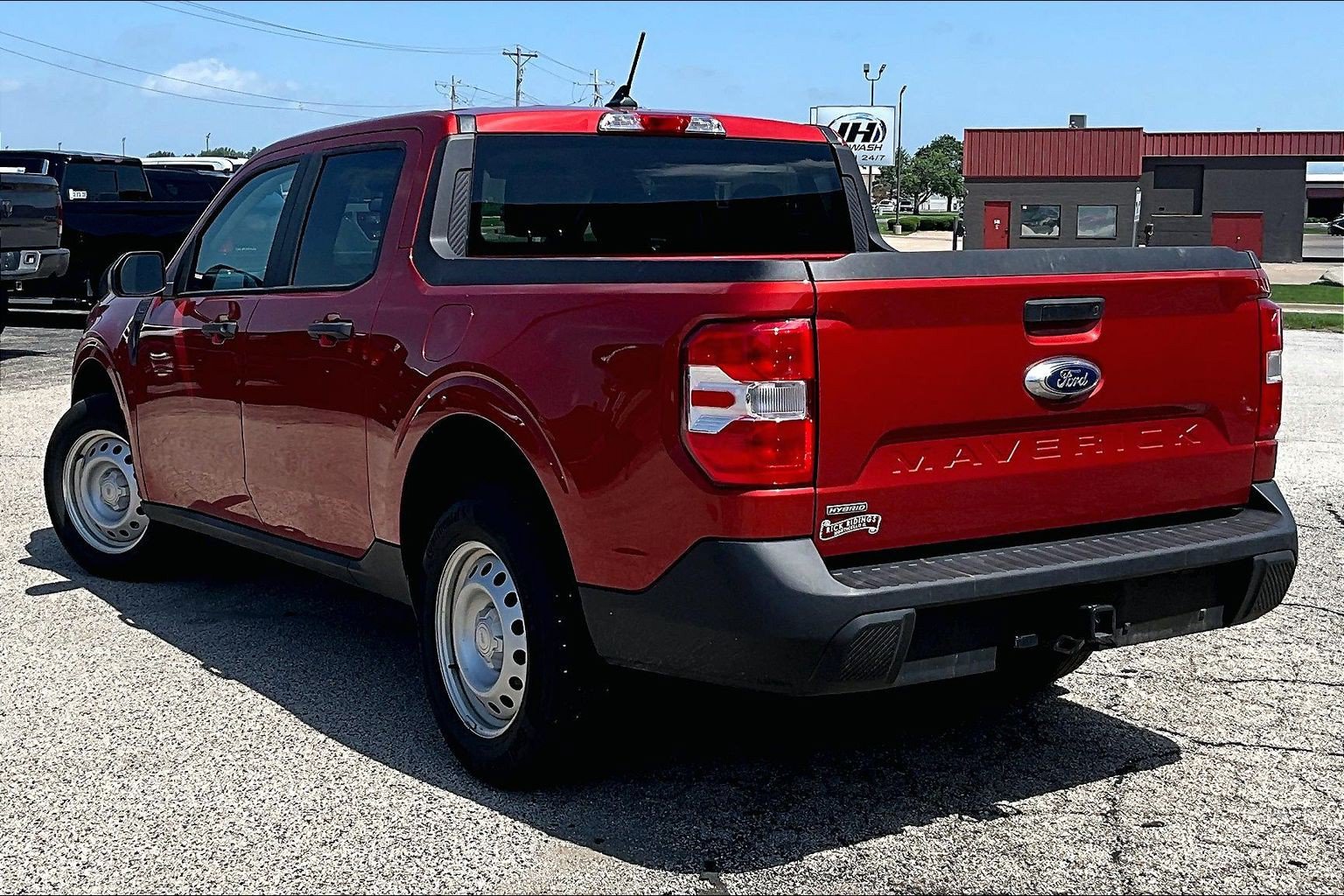Used 2024 Ford Maverick XL FWD image 6