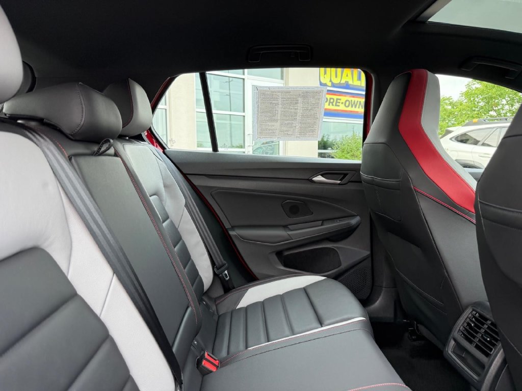 Certified 2025 Volkswagen GTI SE FWD image 10