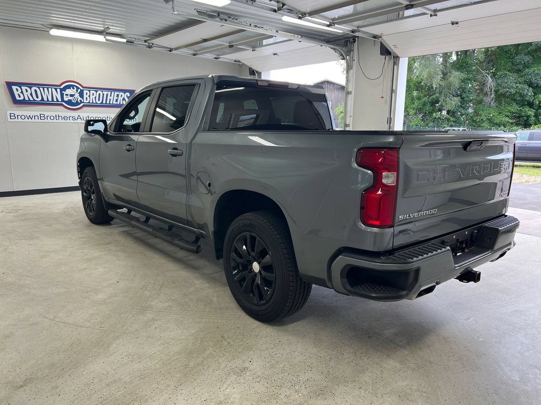 Used 2022 Chevrolet Silverado 1500 RST AWD/4WD image 2