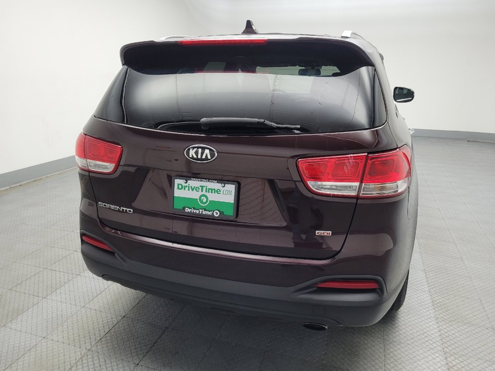 Used 2016 Kia Sorento LX image 7