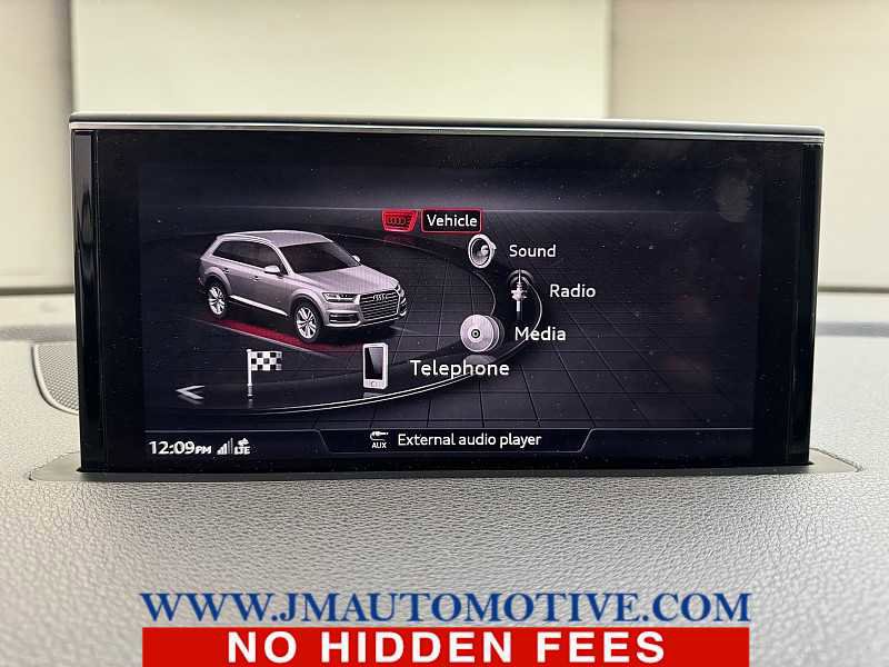 Used 2017 Audi Q7 3.0T Premium Plus image 31