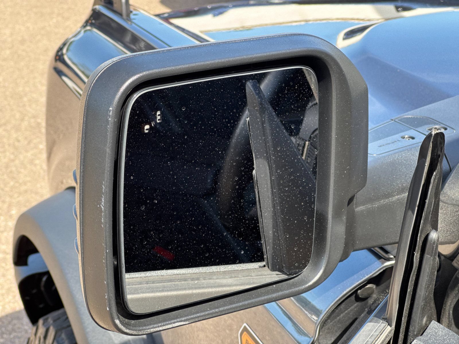 Used 2025 Ford Bronco Badlands AWD/4WD image 38