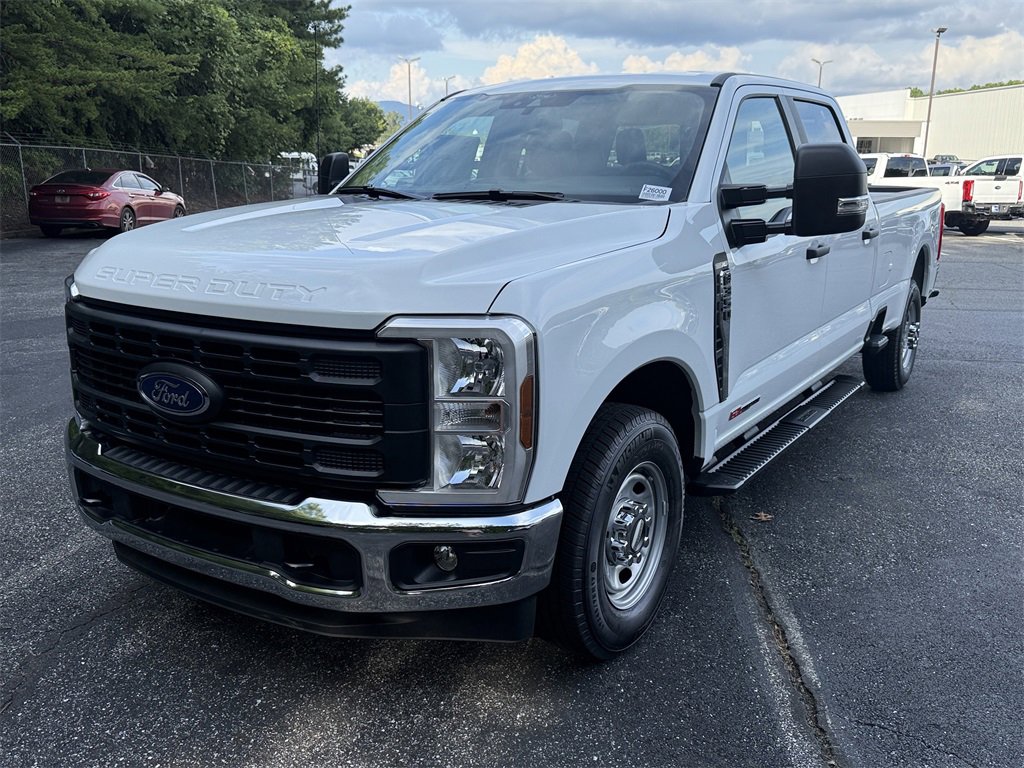 New 2026 Ford F350 XL image 3