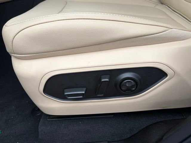 New 2026 Jeep Grand Cherokee Limited AWD/4WD image 17