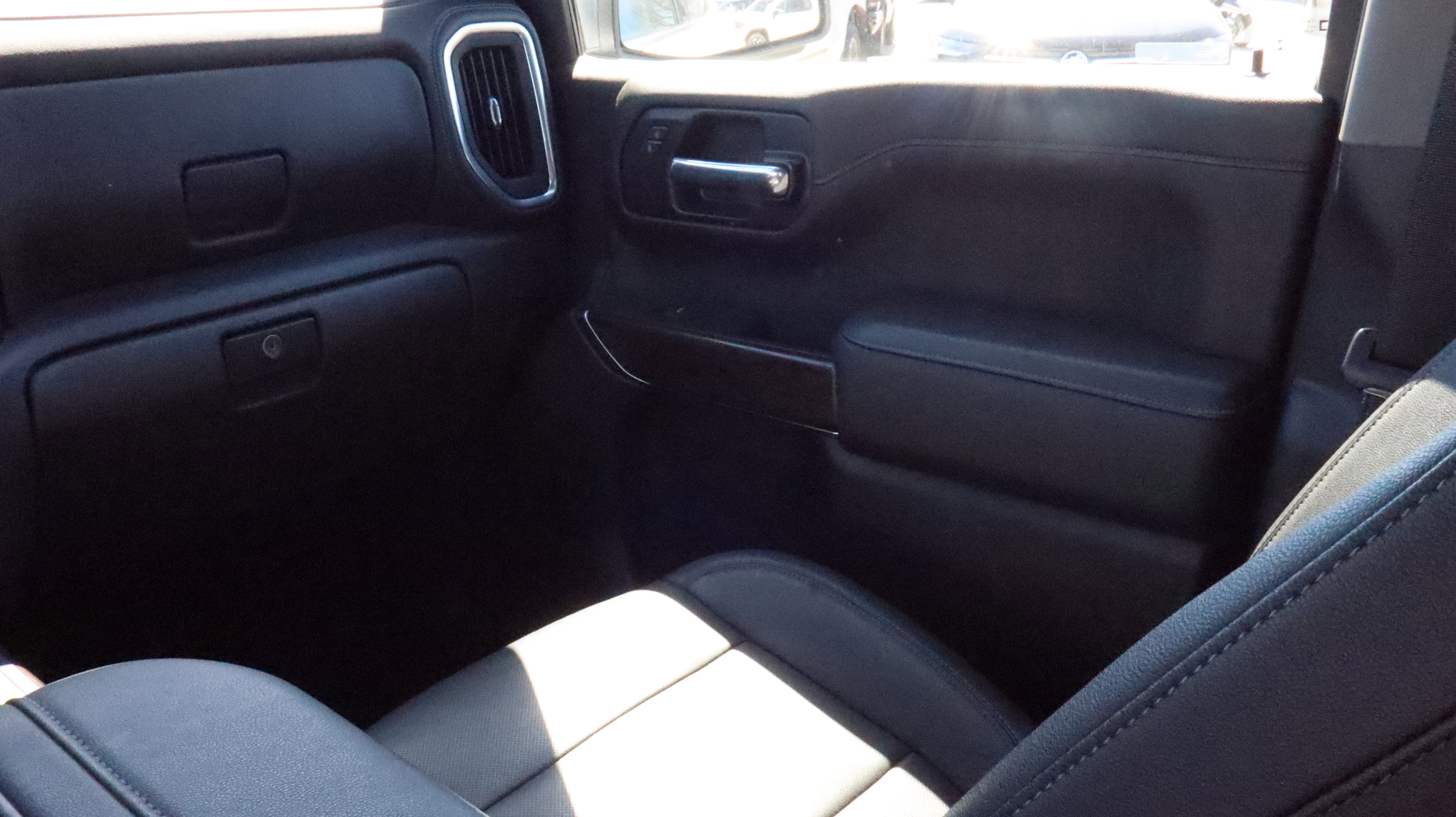 Certified 2021 GMC Sierra 1500 SLT w/ SLT Premium Package AWD/4WD image 12