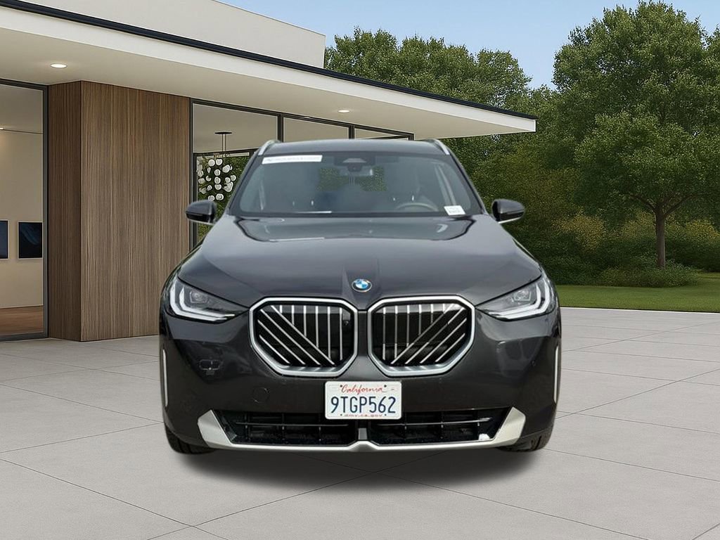 Used 2025 BMW X3 xDrive30i w/ Premium Package image 4