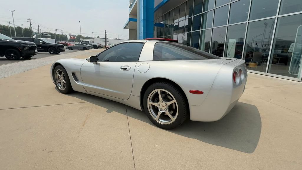 Used 1999 Chevrolet Corvette Coupe w/ Memory Pkg RWD image 6