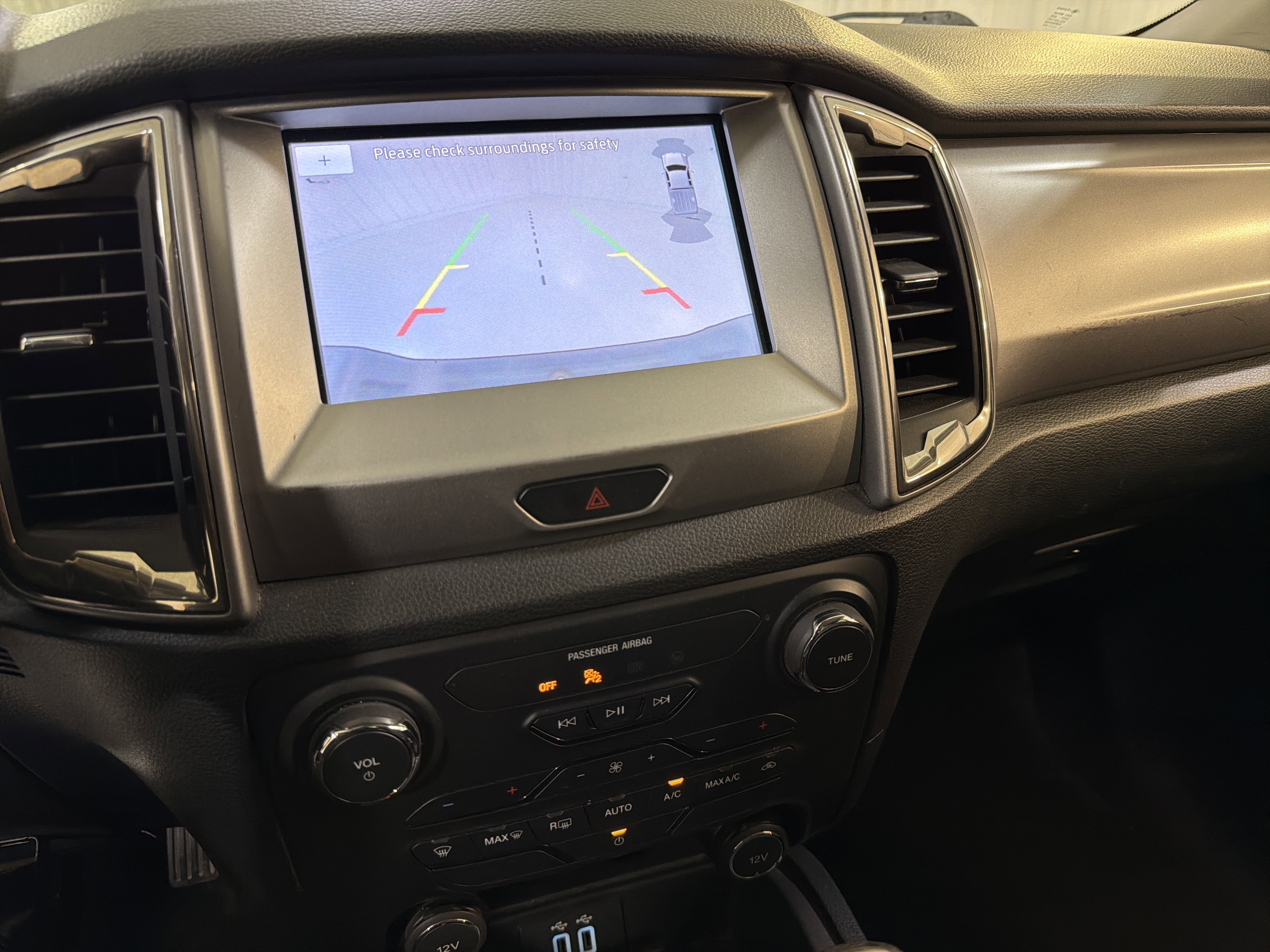 Used 2019 Ford Ranger XLT w/ Equipment Group 301A Mid AWD/4WD image 18