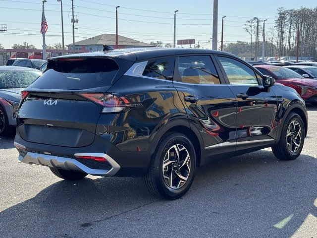Certified 2024 Kia Sportage LX image 5