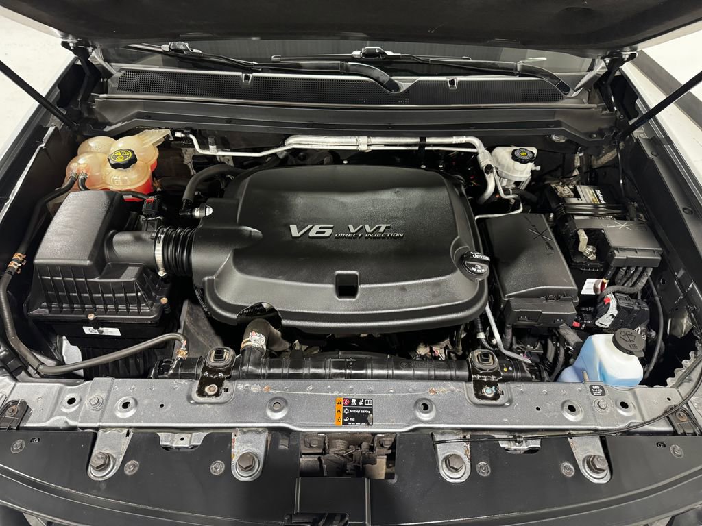 Used 2018 Chevrolet Colorado LT image 9