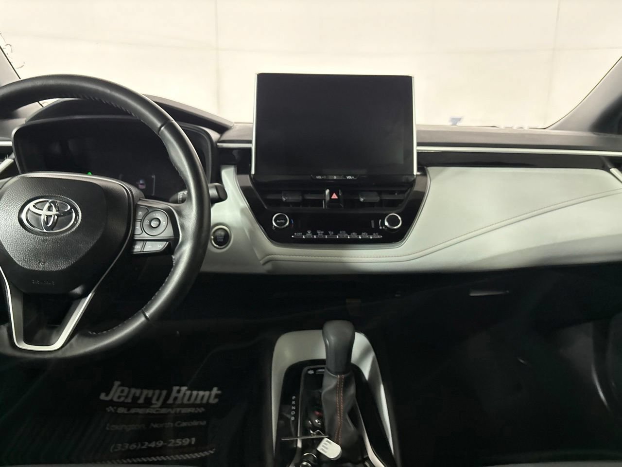 Used 2025 Toyota Corolla FX w/ Convenience Package FWD image 22