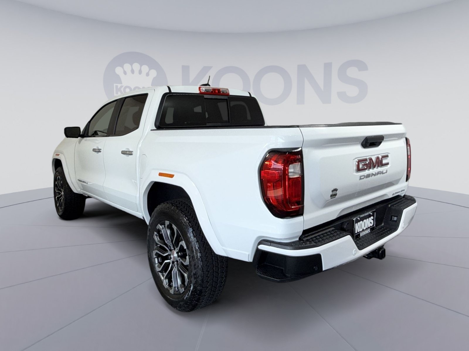 Used 2023 GMC Canyon Denali AWD/4WD image 4
