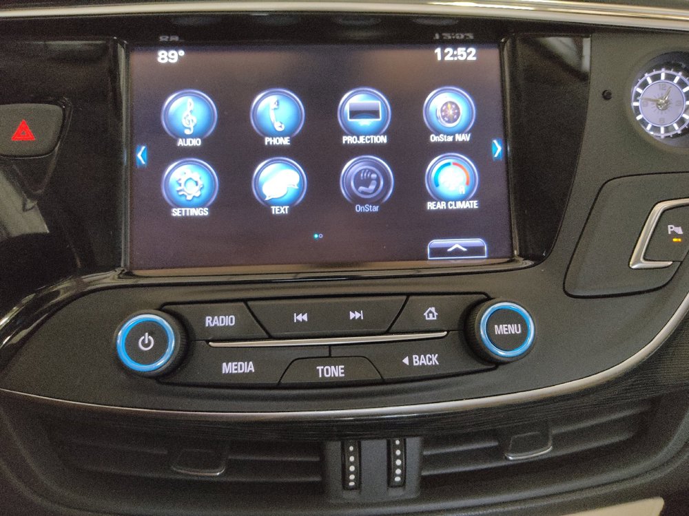 Used 2017 Buick Envision Essence FWD image 25