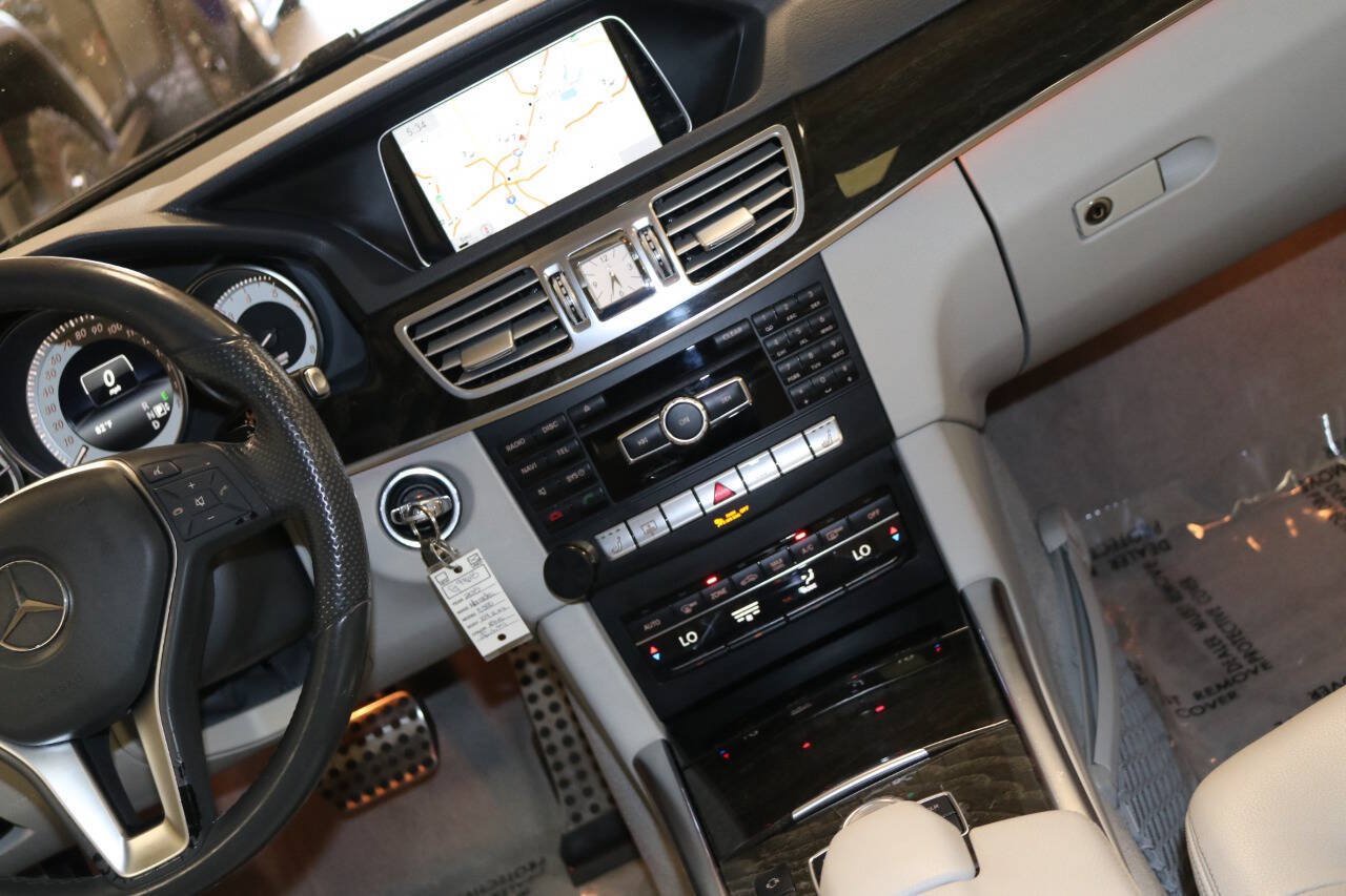 Used 2015 Mercedes-Benz E 350 Sedan image 24