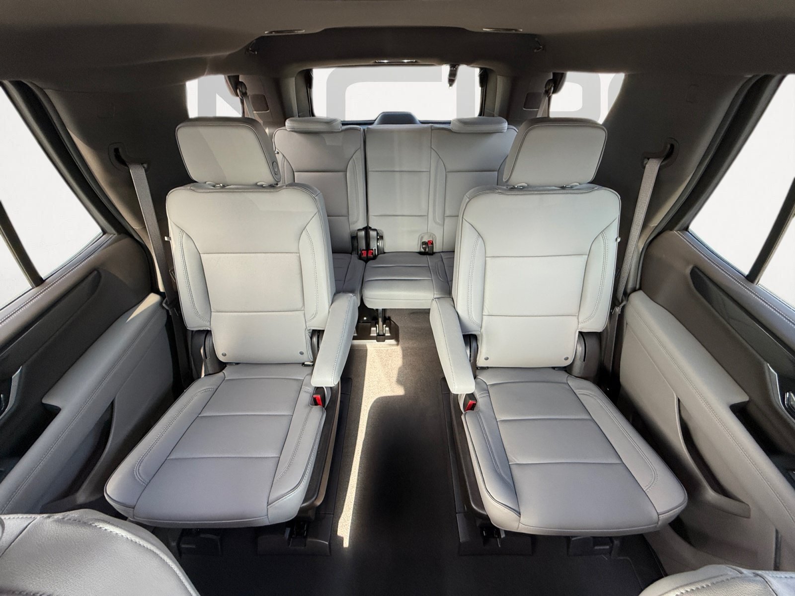 Used 2025 GMC Yukon Elevation w/ LPO, Get Active Package RWD image 18