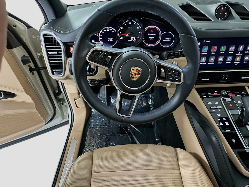 Certified 2023 Porsche Cayenne AWD/4WD image 25
