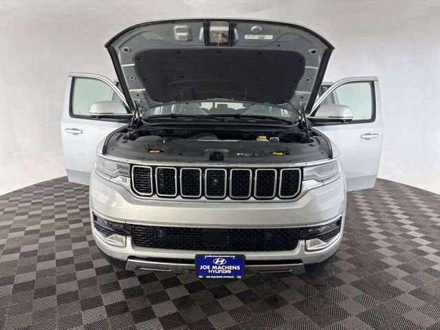 Used 2022 Jeep Wagoneer Series III w/ Convenience Group I image 13
