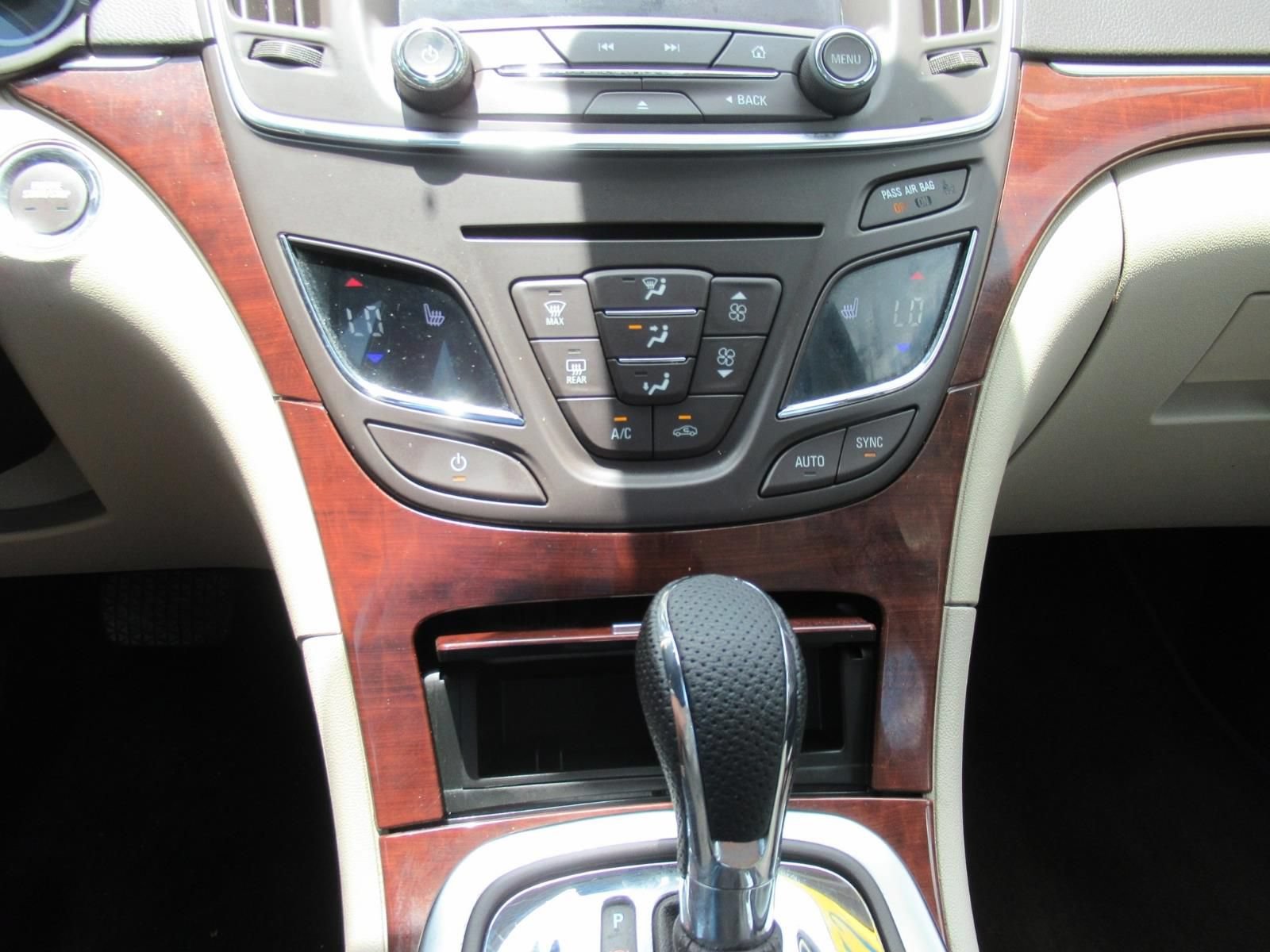 Used 2015 Buick Regal Premium FWD image 25