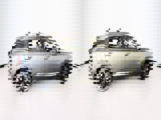 New 2026 Nissan Kicks SR w/ Cold Weather Package image 4