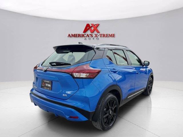 Used 2023 Nissan Kicks SR FWD image 5